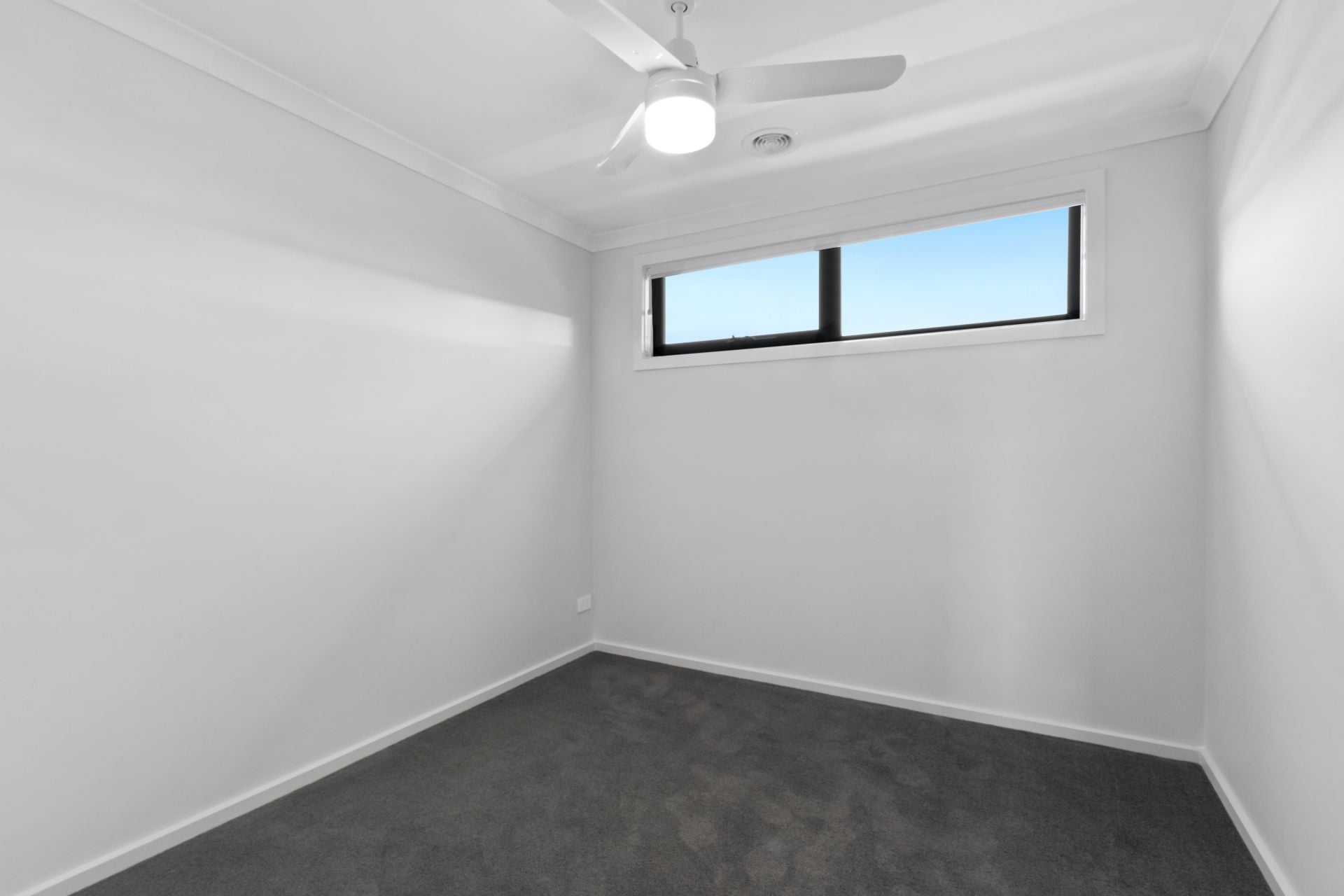 NEW BUILD with Parkland Views