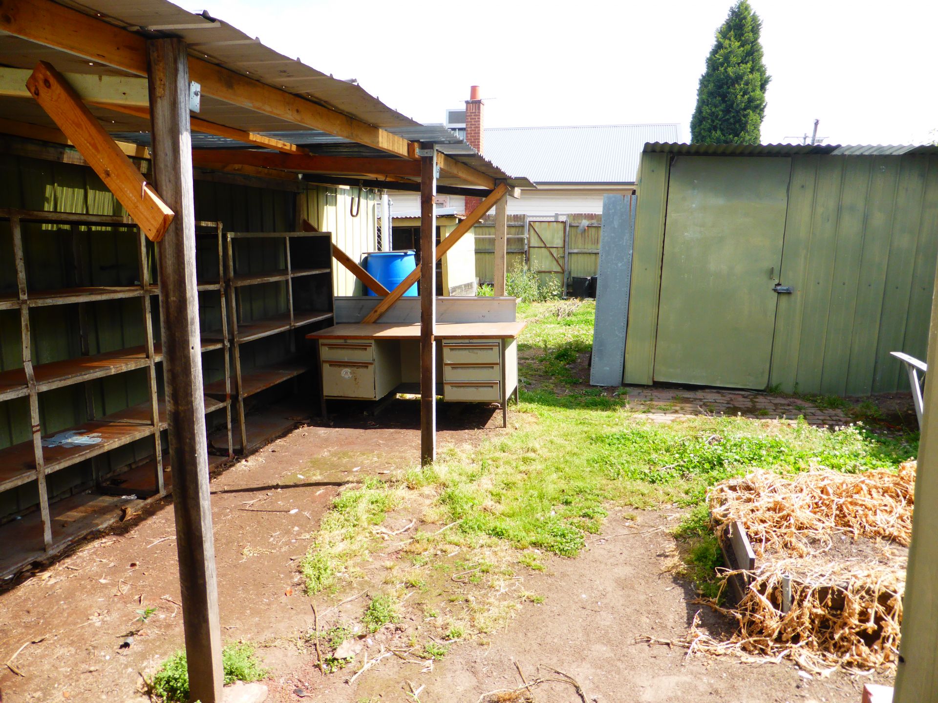 Perfectly hidden, Perfectly Cosy

*6 Month Lease with possible Extension*