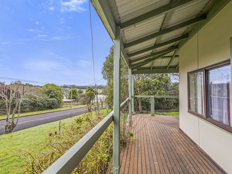 8 Blundy Street, Forrest, VIC, Forrest - Thumbnail 4