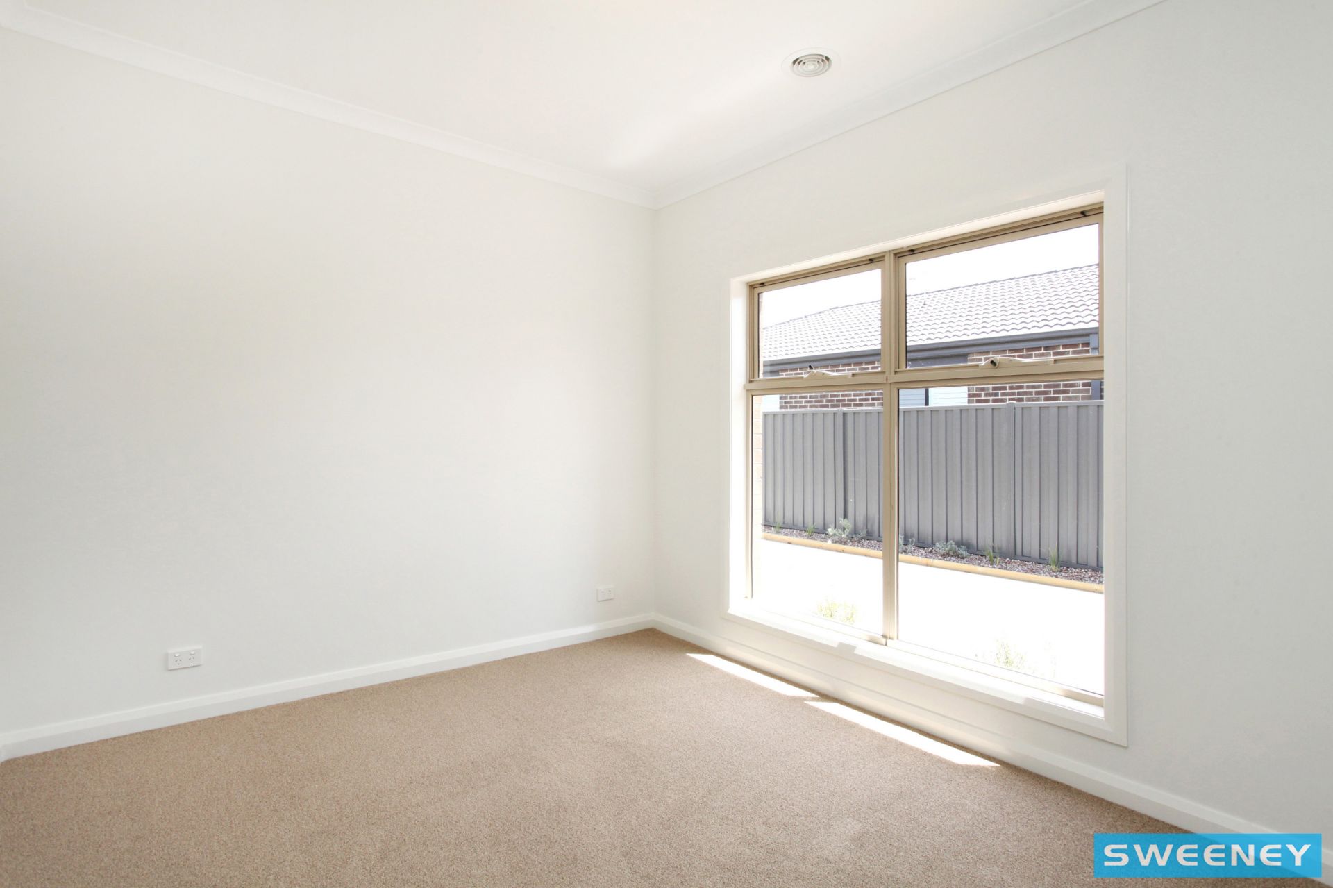 2/2 Lane Place, Hillside - Thumbnail 7
