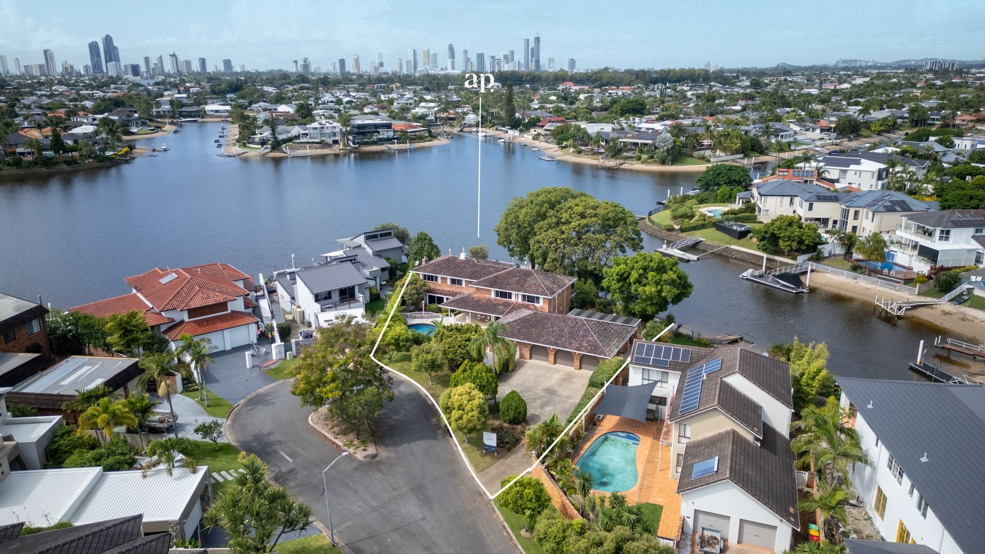 $ 3,925,000, Sorrento - Thumbnail 2