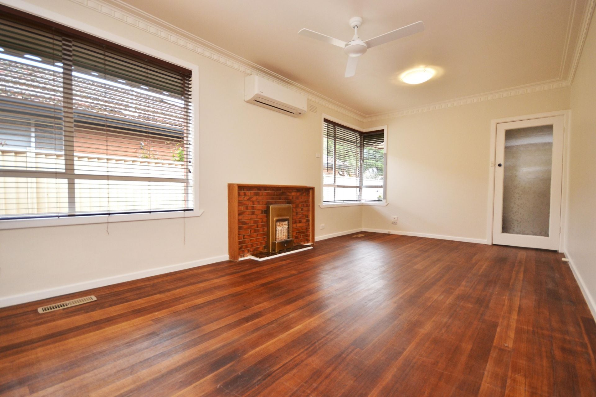 PEACEFUL RETREAT IN THE HEART OF THORNBURY