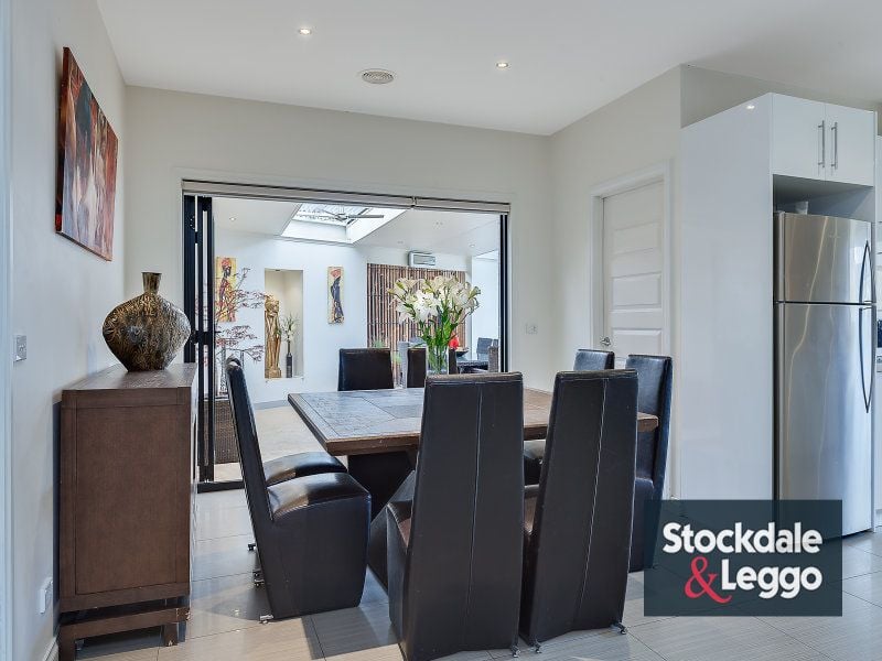 6 Yoemans Drive MERNDA, Mernda - Thumbnail 8