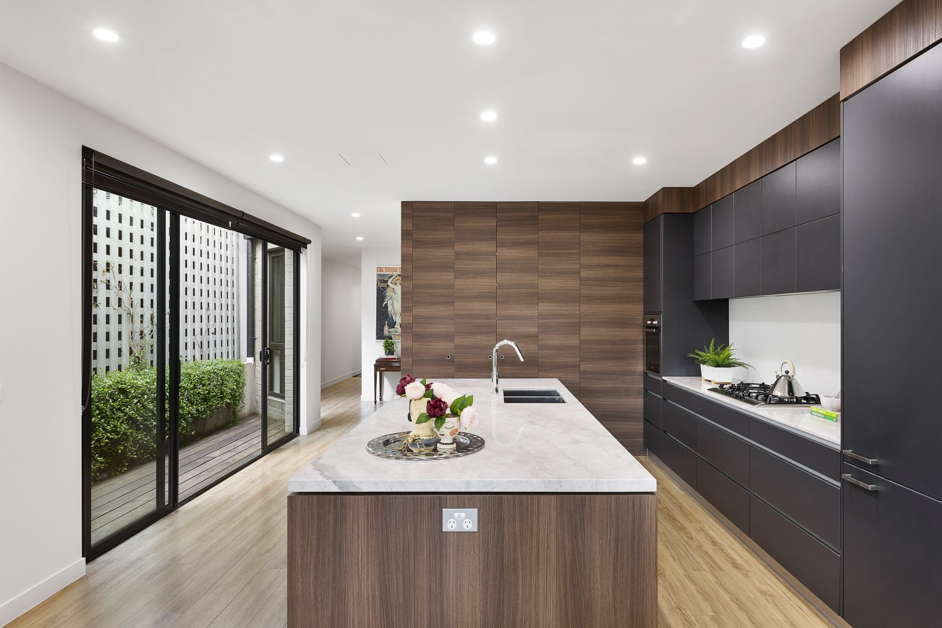 Beautifully Finished Townhouse Ideal For Family Life