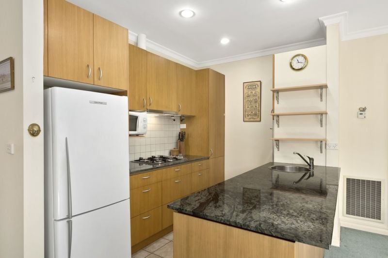 1/115 Riversdale Road, Hawthorn - Thumbnail 3