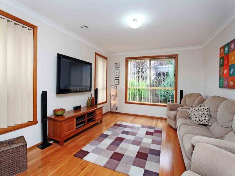 2 Girraween Place, Caroline Springs - Thumbnail 4