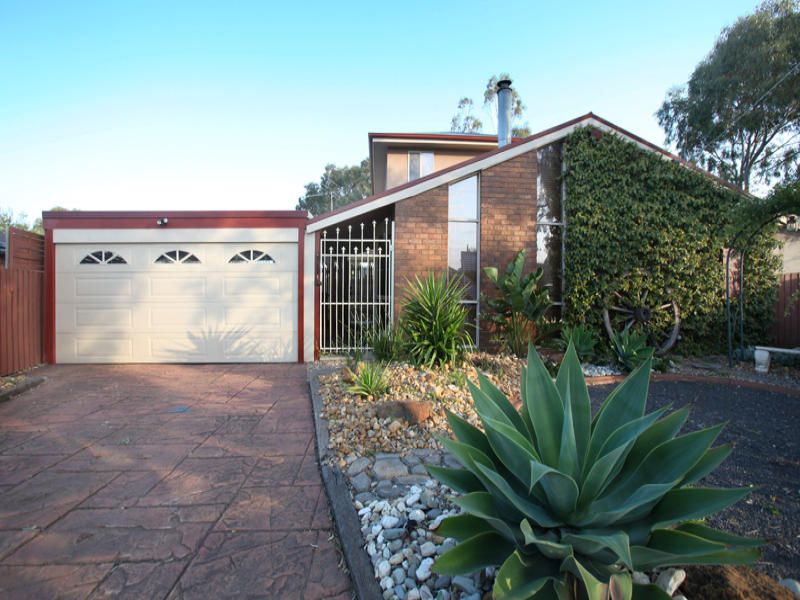 11 Esther Court, Seabrook - Thumbnail 2