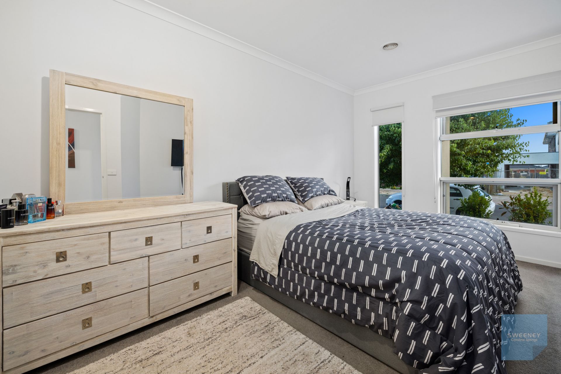 14 Florey Avenue, Fraser Rise - Thumbnail 8