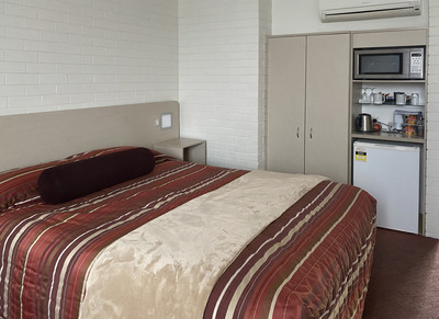 MOTEL LEASEHOLD FOR SALE - SOUTHERN TABLELANDS