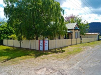 3
 
 
 
  
 
 
 1
 
 
 
  
 
 
 1
 
 
 
 
 
 
 
 13 Morrison Street, KIMBERLEY TAS 7304, Kimberley - Thumbnail 3