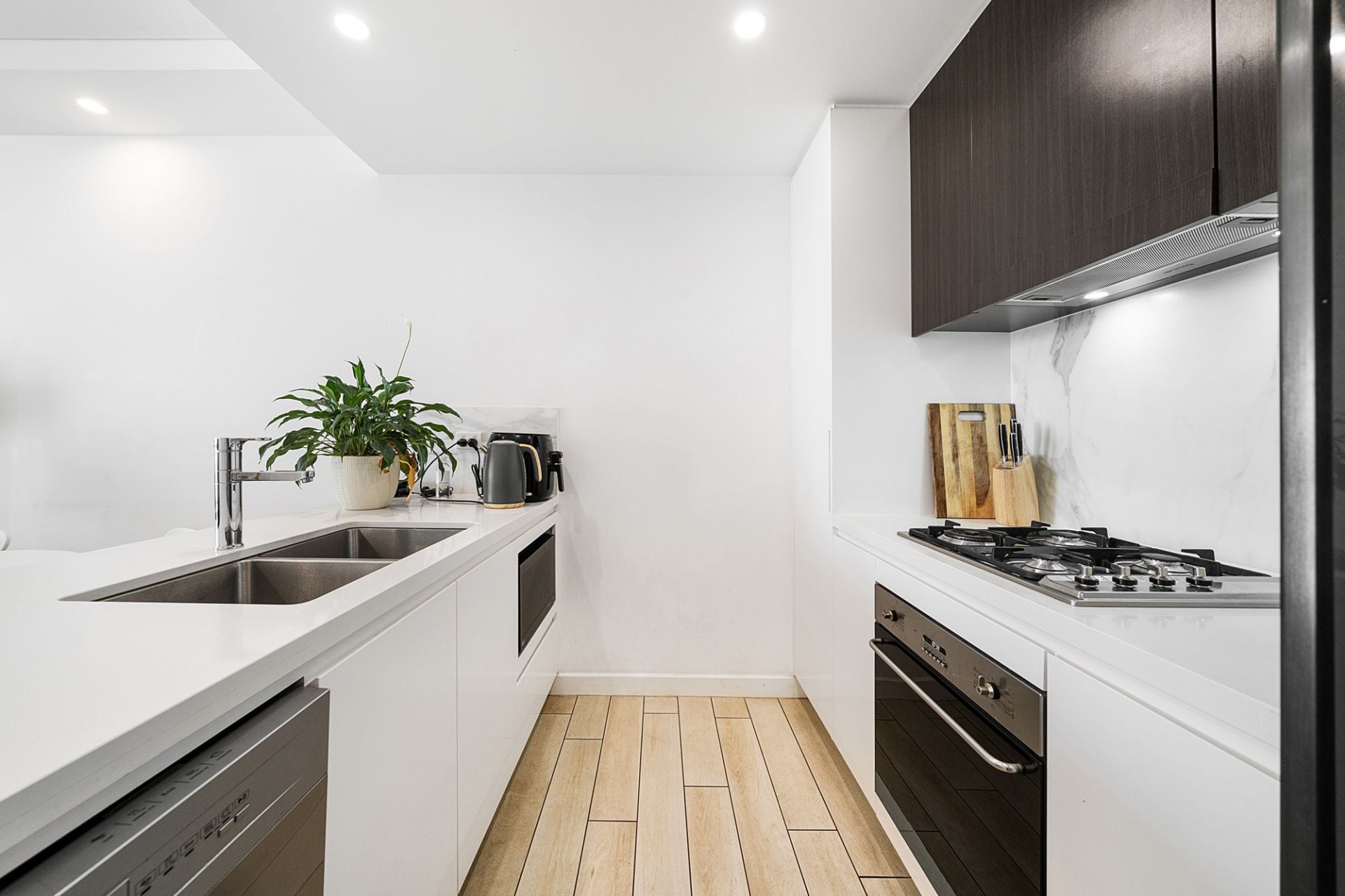 B304/37-39 Loftus Crescent Homebush NSW, Homebush - Thumbnail 6