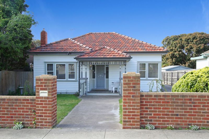 16 Delaware Street, Reservoir