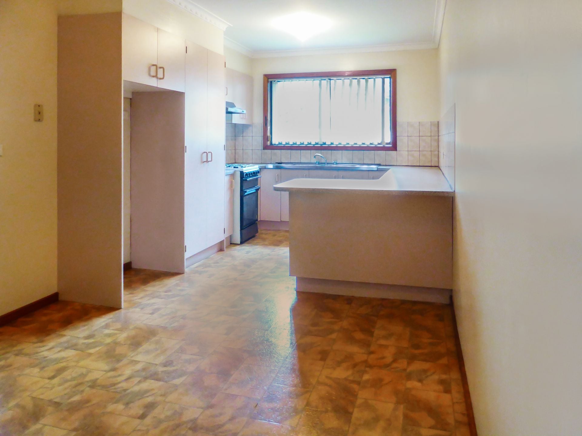 Villa Unit Close To Everything and Only Walking Distance to Penders Park