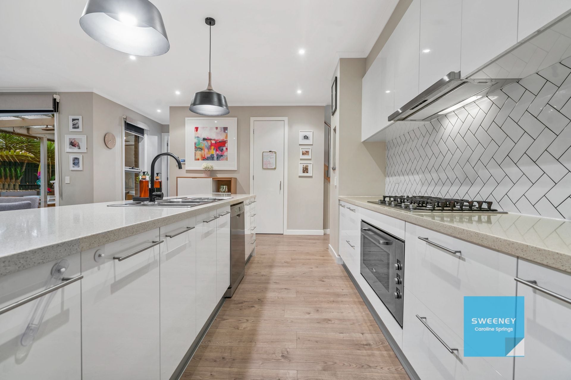 1 Clifton Lane, Caroline Springs - Thumbnail 4