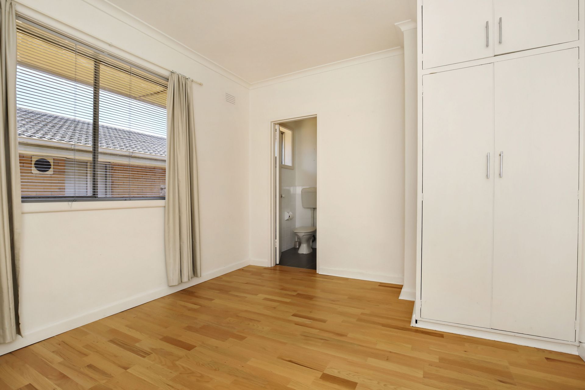 Bright, Refurbished Apartment!