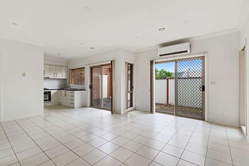 2/14 Howard Street, Epping
