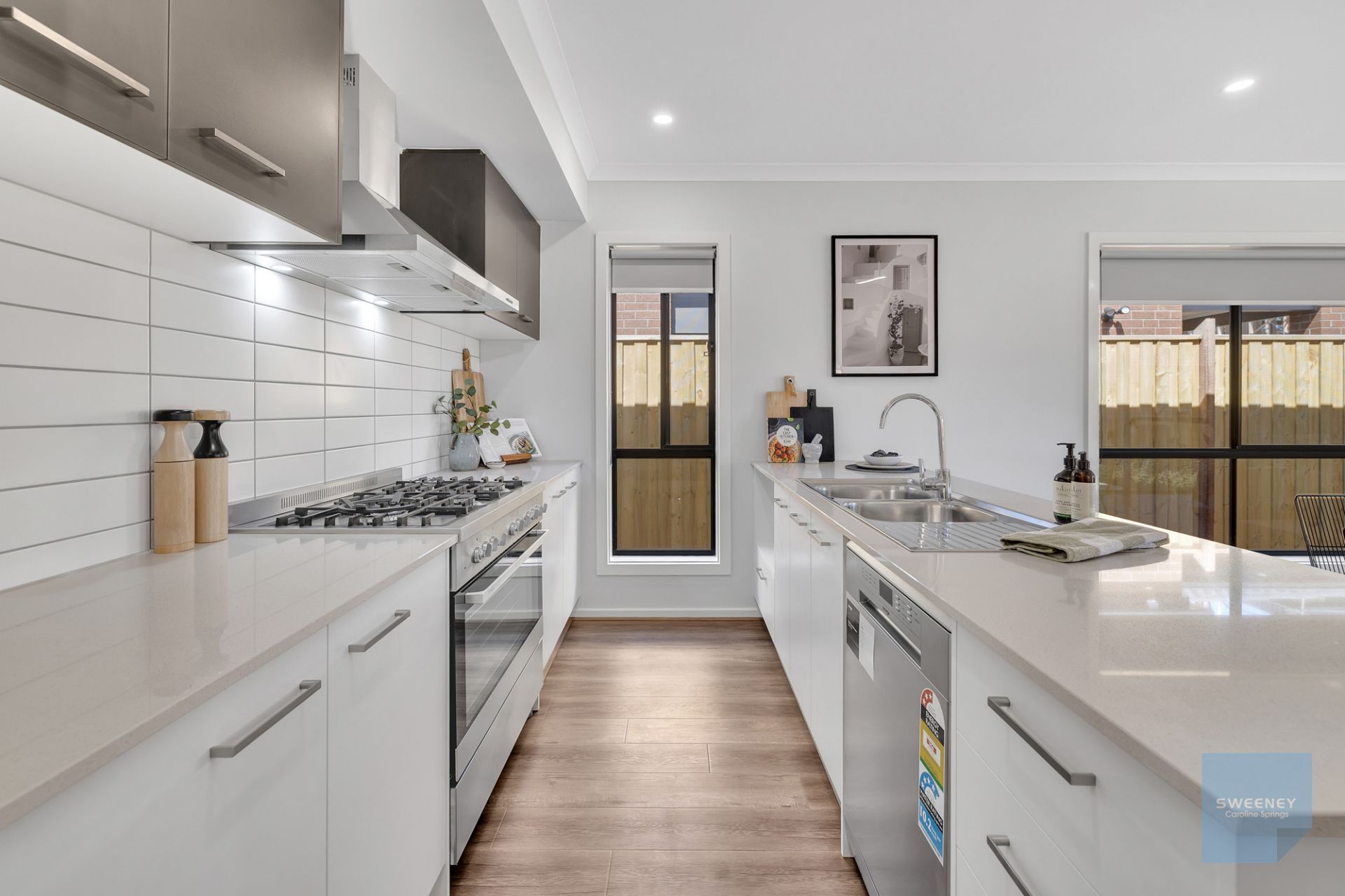 13 Padma Boulevard, Fraser Rise - Thumbnail 4