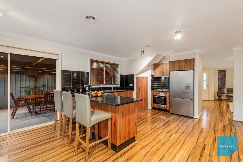 9 Holmes Way, Caroline Springs - Thumbnail 5
