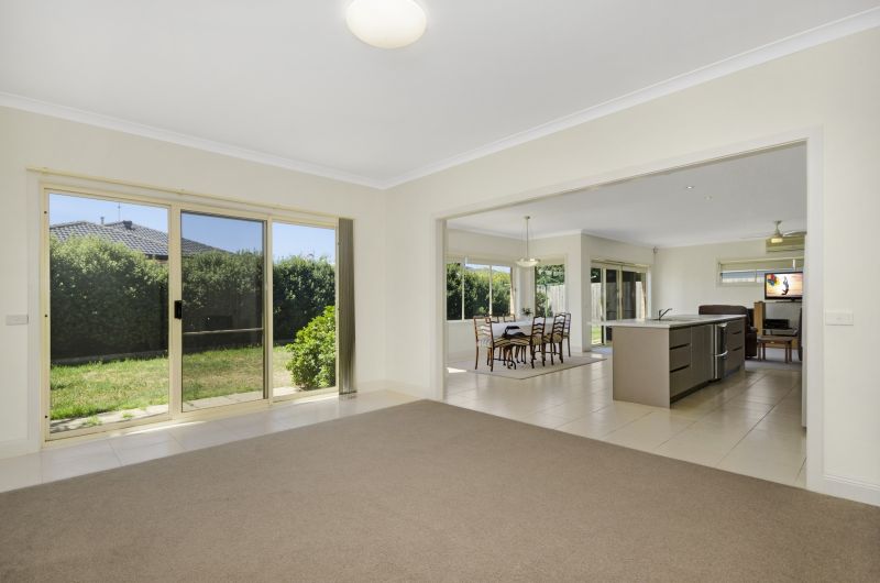 8 Greenview Rise Ocean Grove VIC, Ocean Grove - Thumbnail 4