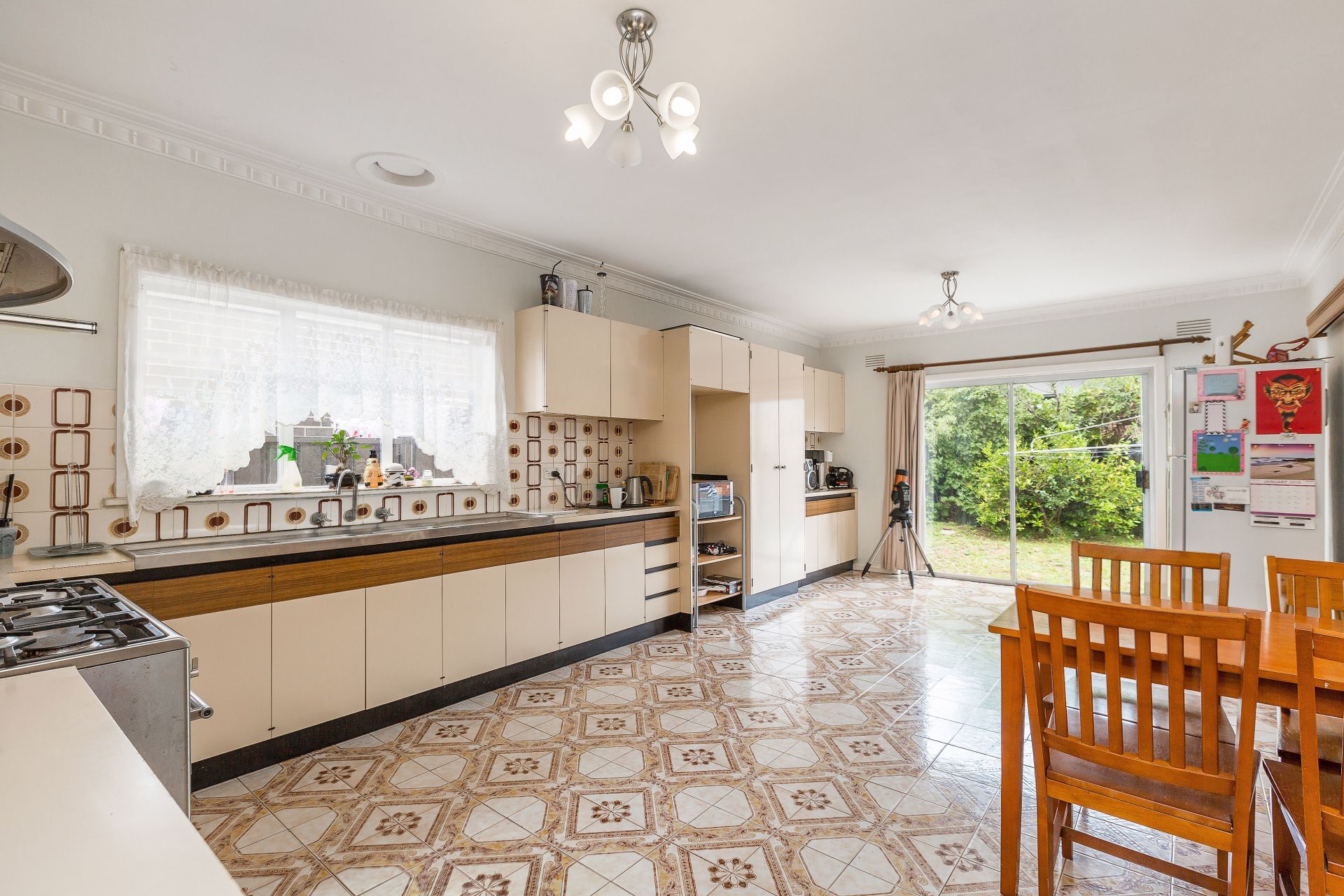 41 Roberts Street, West Footscray - Thumbnail 3