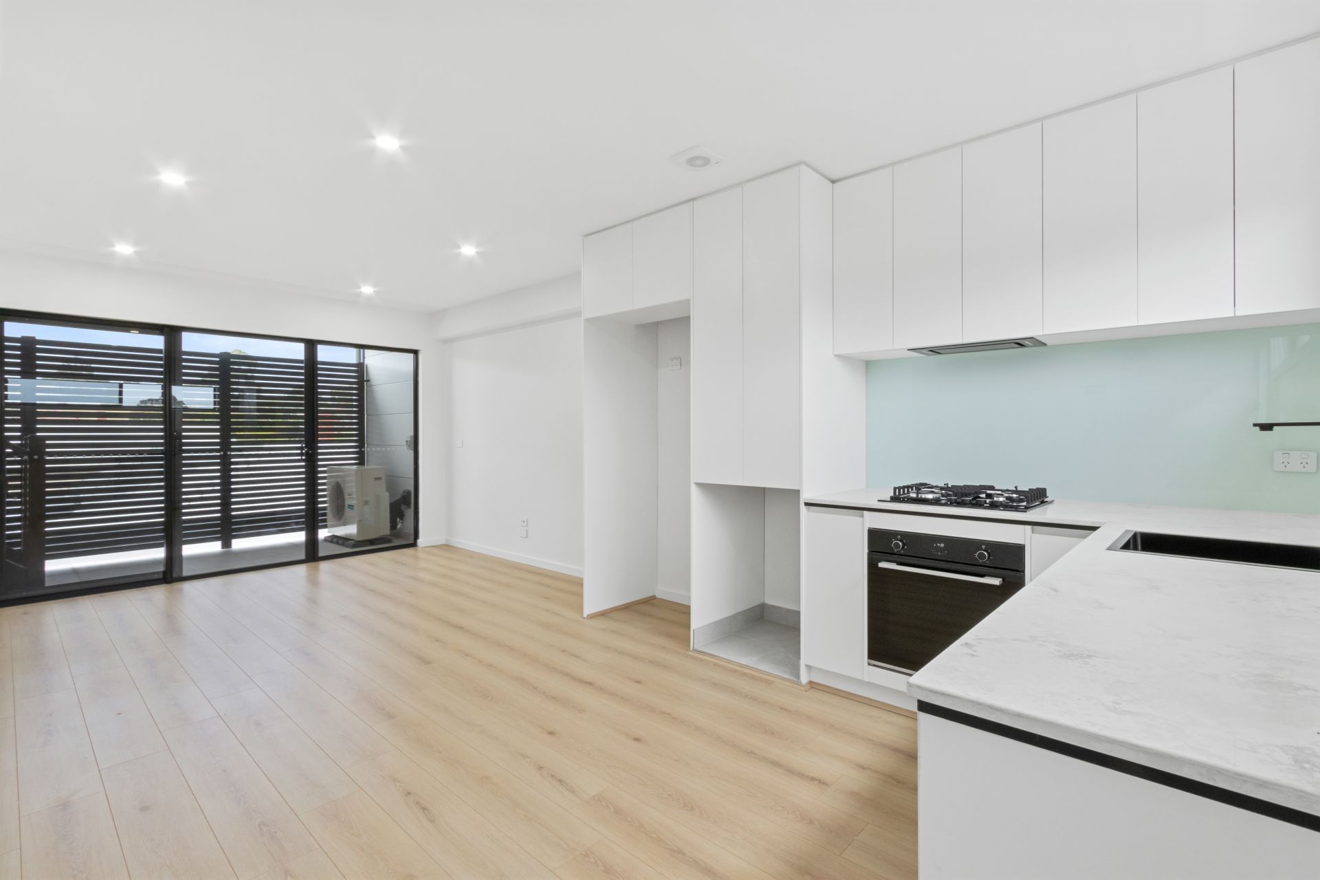 As New Luxury 2-Bedroom Apartment in Vibrant Northcote