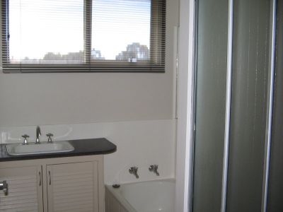 EAST DEVONPORT, EAST DEVONPORT, East Devonport - Thumbnail 4