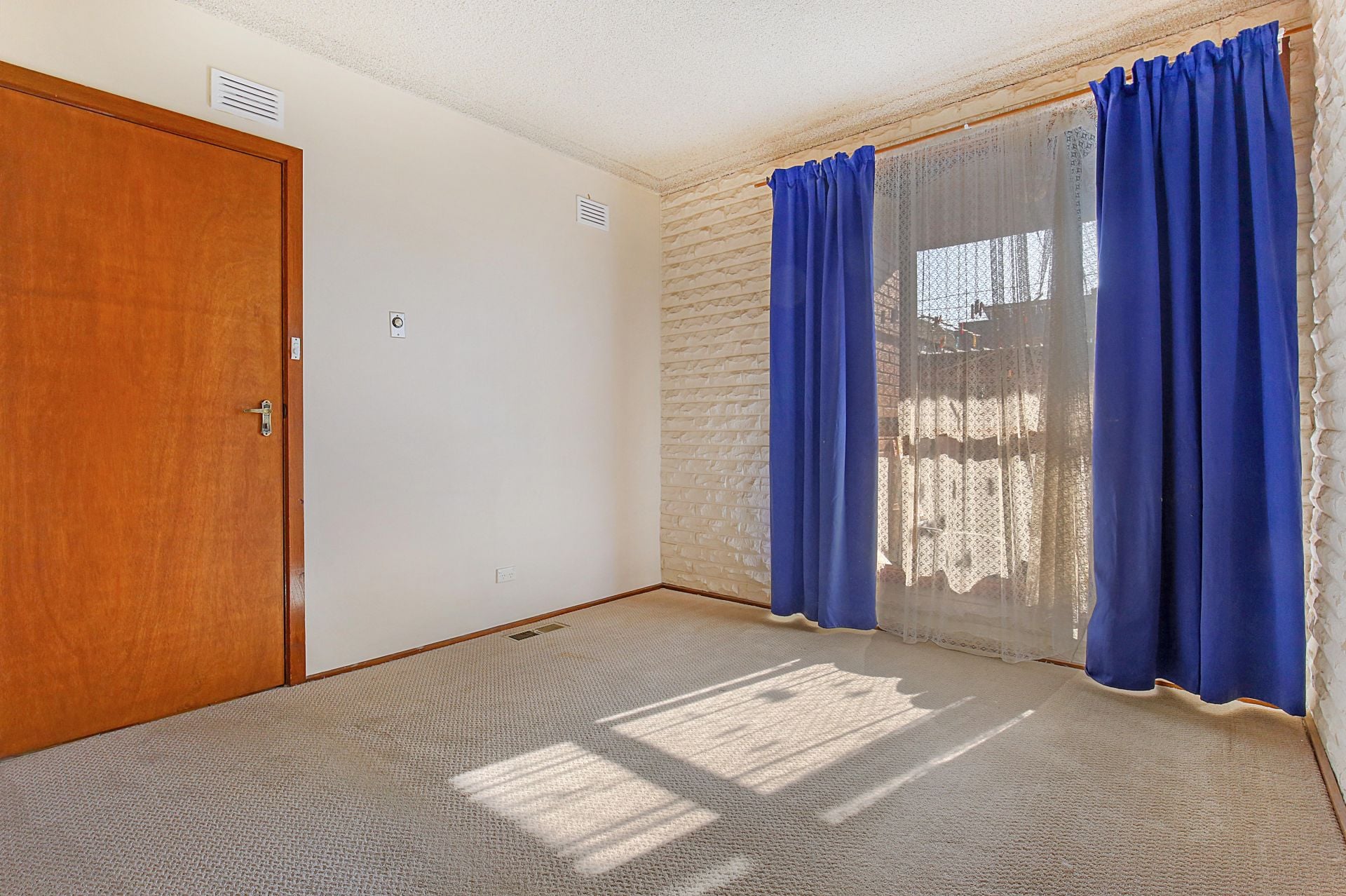 Superb 3 Bedroom, Two-Storey Home!