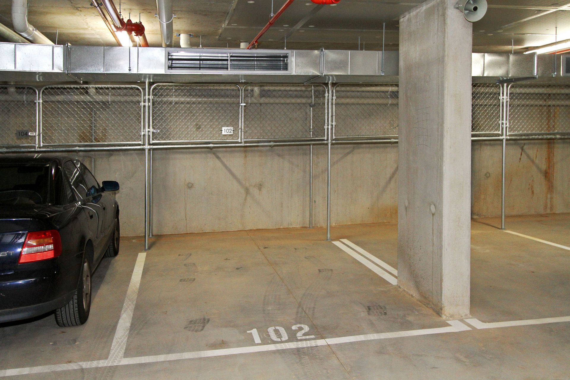 CONVENIENCE AND LIFESTYLE RIGHT OUTSIDE YOUR DOOR