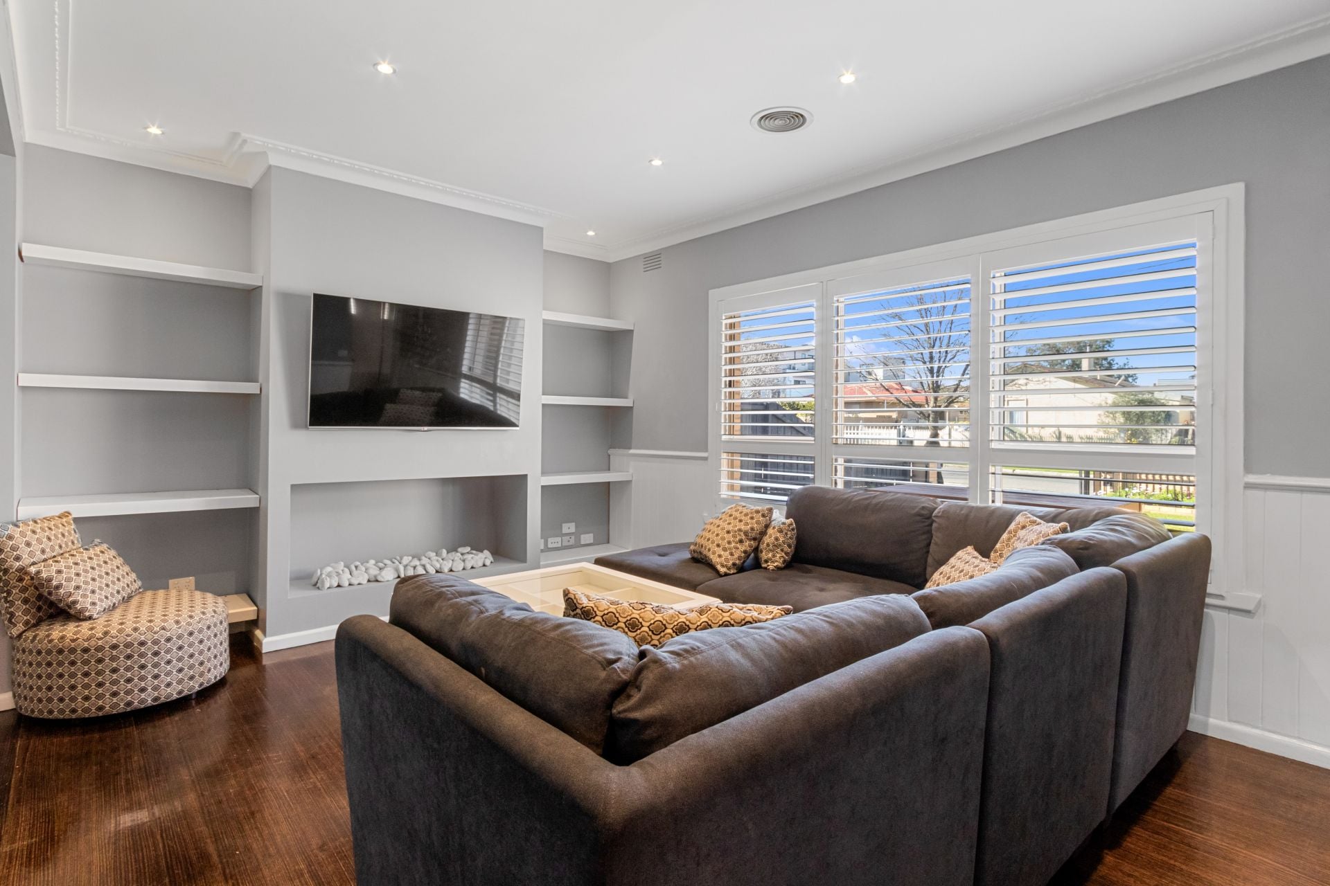 Immaculate House in Sensational Location