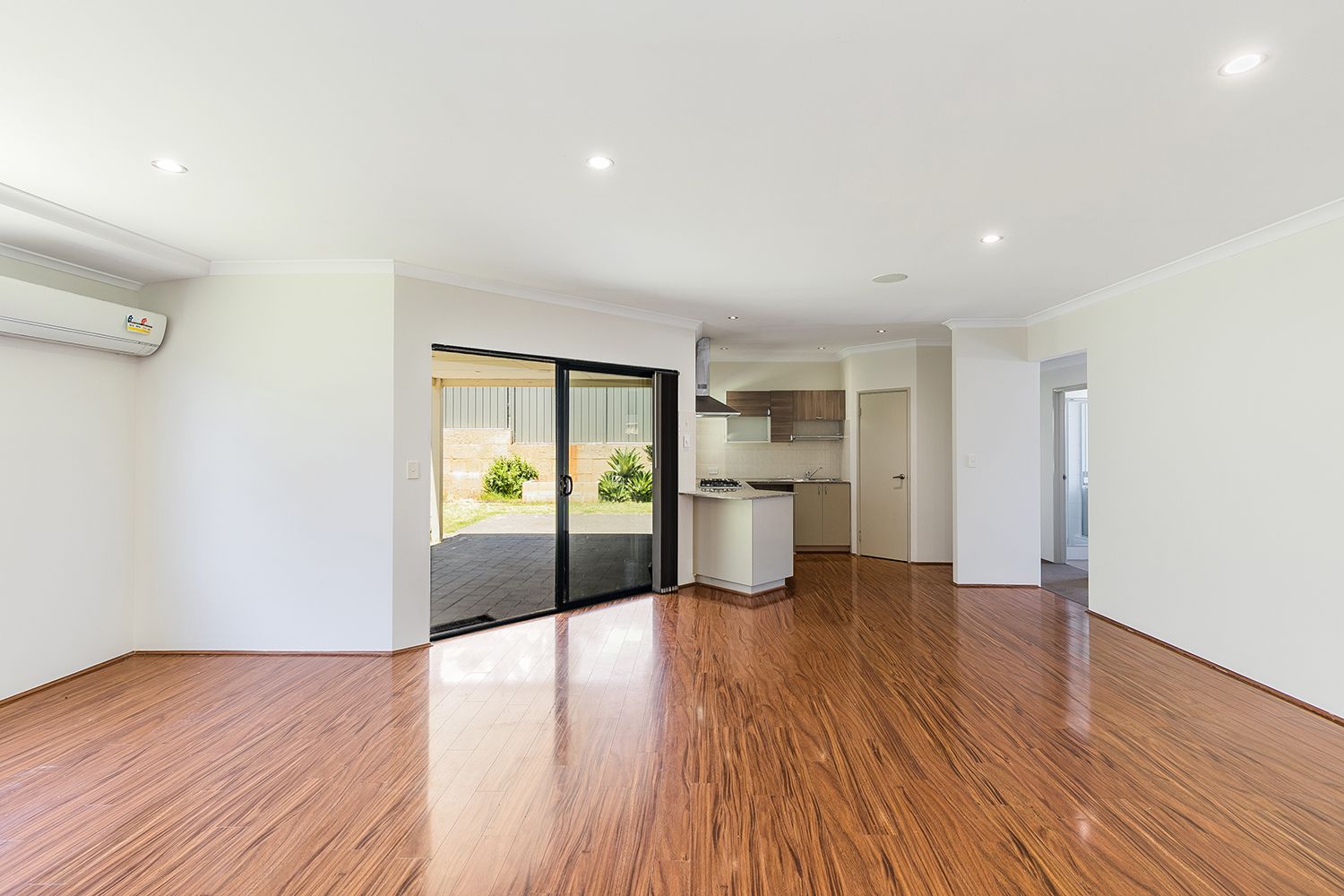 Real Estate For Lease 8 Melford Court Wellard , WA