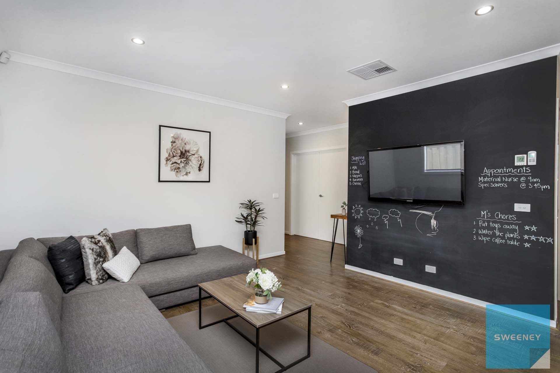 24 Eaglecrest Avenue, Fraser Rise - Thumbnail 3