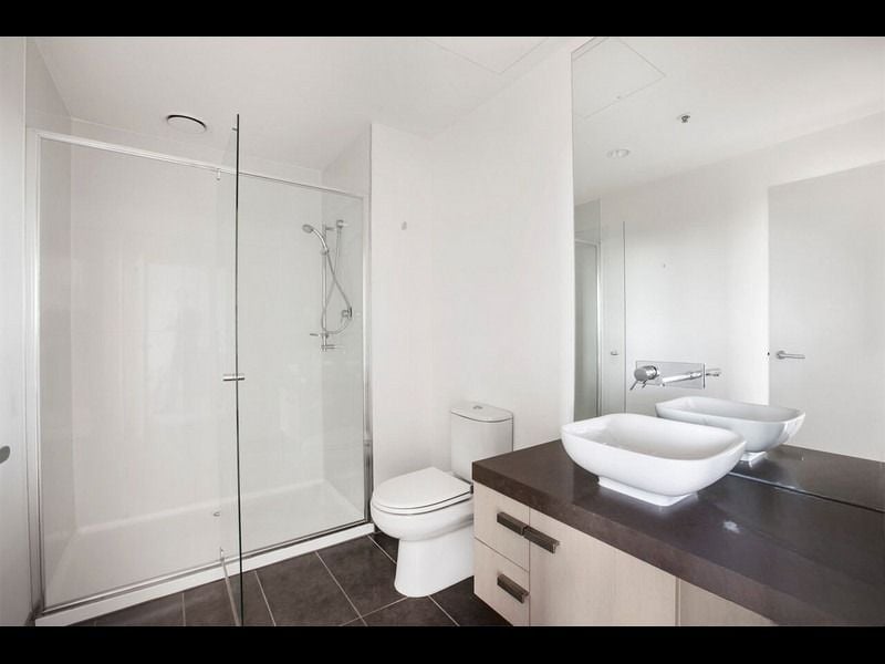 303/8 Breavington Way, Northcote - Thumbnail 6
