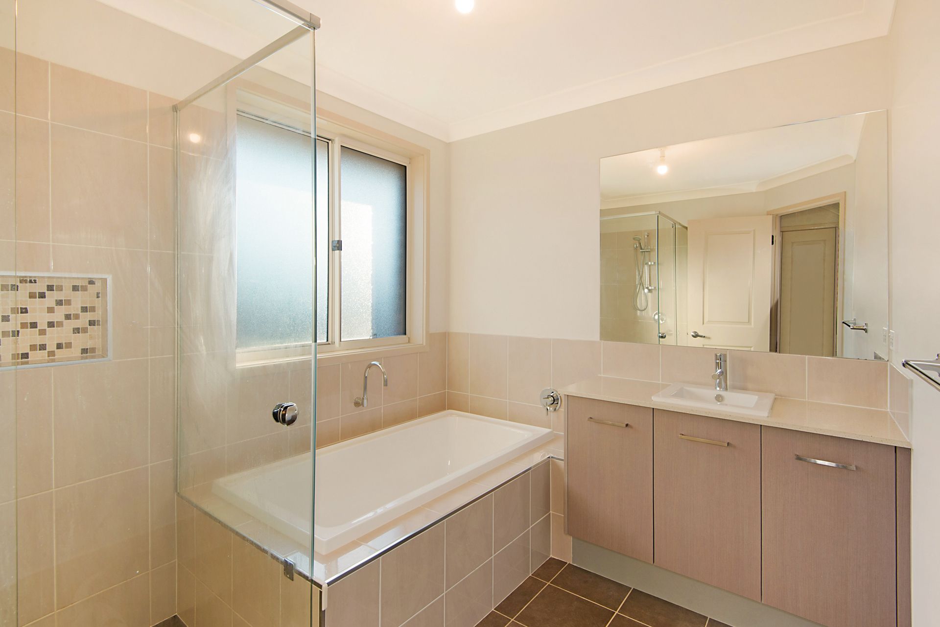 Colebee 41 Burringoa Crescent