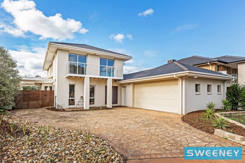 15 Springbrook Place, SANCTUARY LAKES Sweeney Estate Agents
