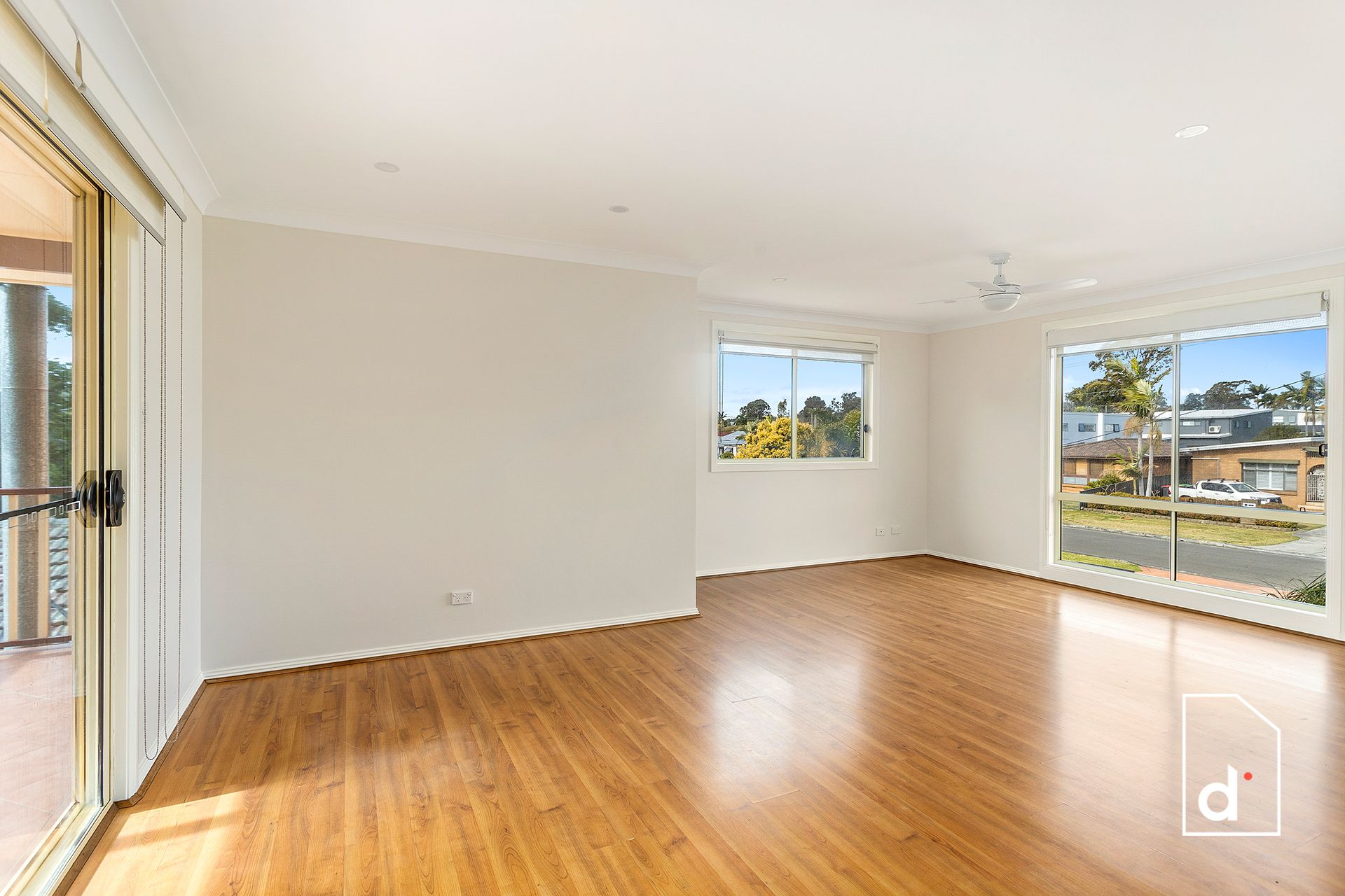100 Barton Street, Oak Flats NSW