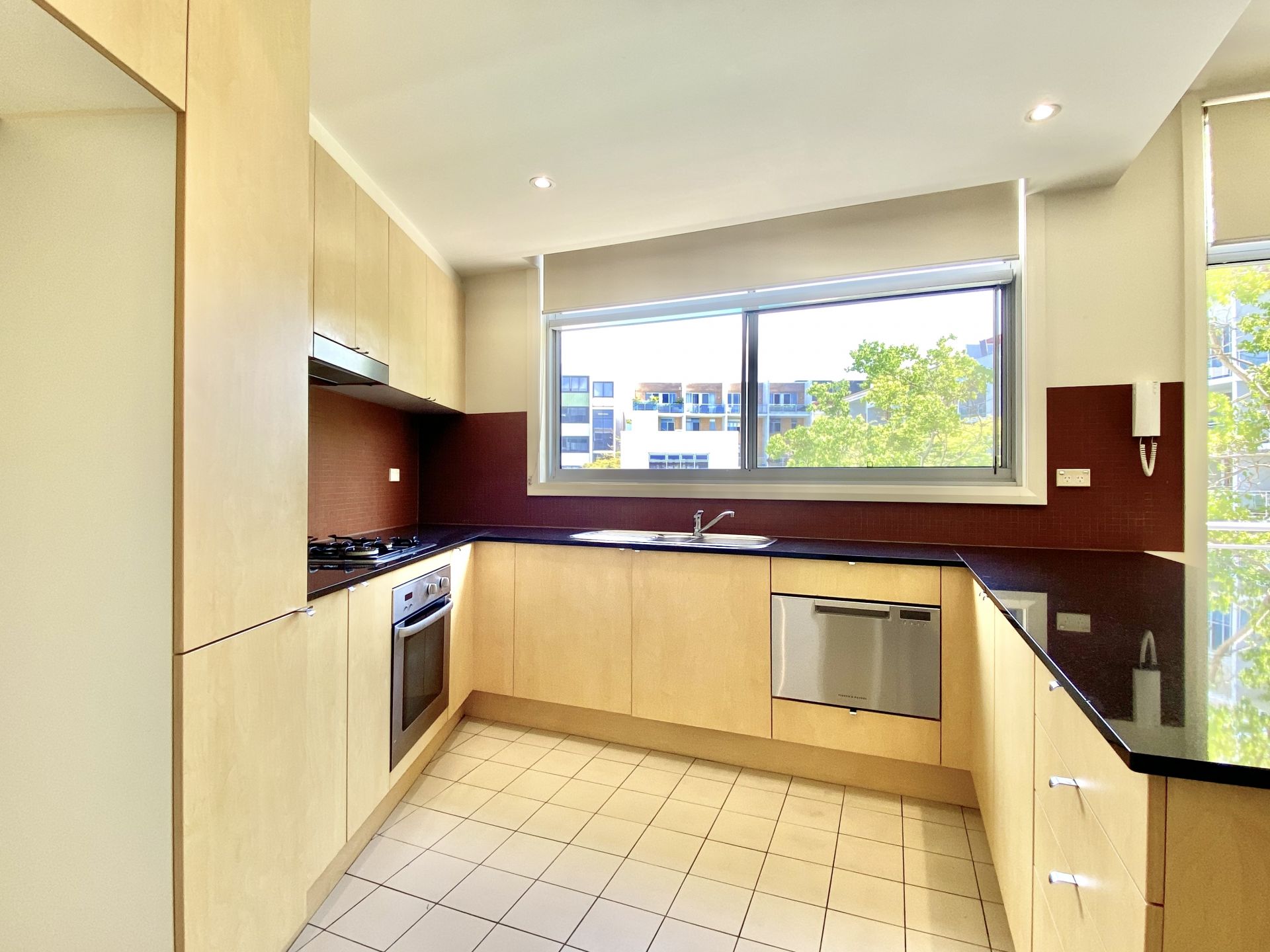 Real Estate For Lease 133/2533 Allen Street Waterloo , NSW