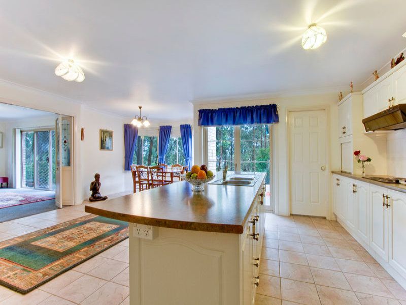 14 Coach House Road, Kurrajong Heights - Thumbnail 4