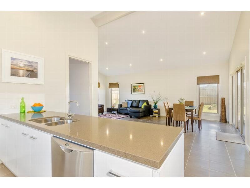 6 Midden Terrace BARWON HEADS VIC, Barwon Heads - Thumbnail 5