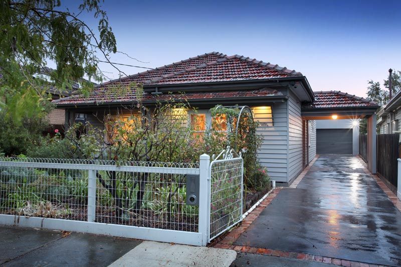 10 The Crescent, Footscray - Thumbnail 2
