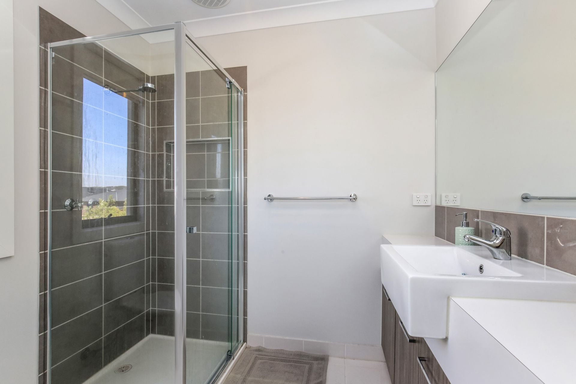 CENTRAL LOCATION IN MERRIFIELD ESTATE   *Insp Wed 27th Mar @ 5:00pm*