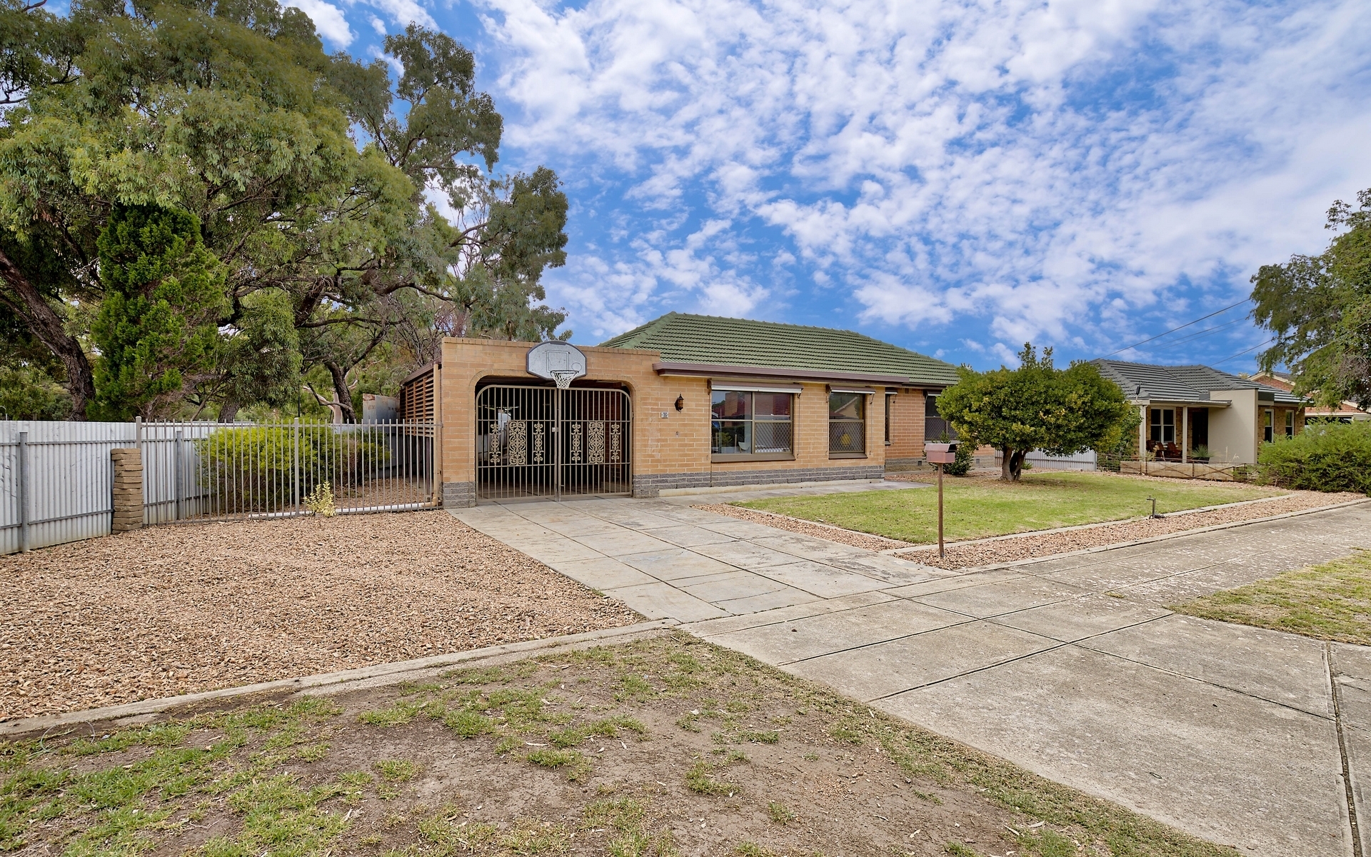 16  Diosma Crescent Lockleys 5032