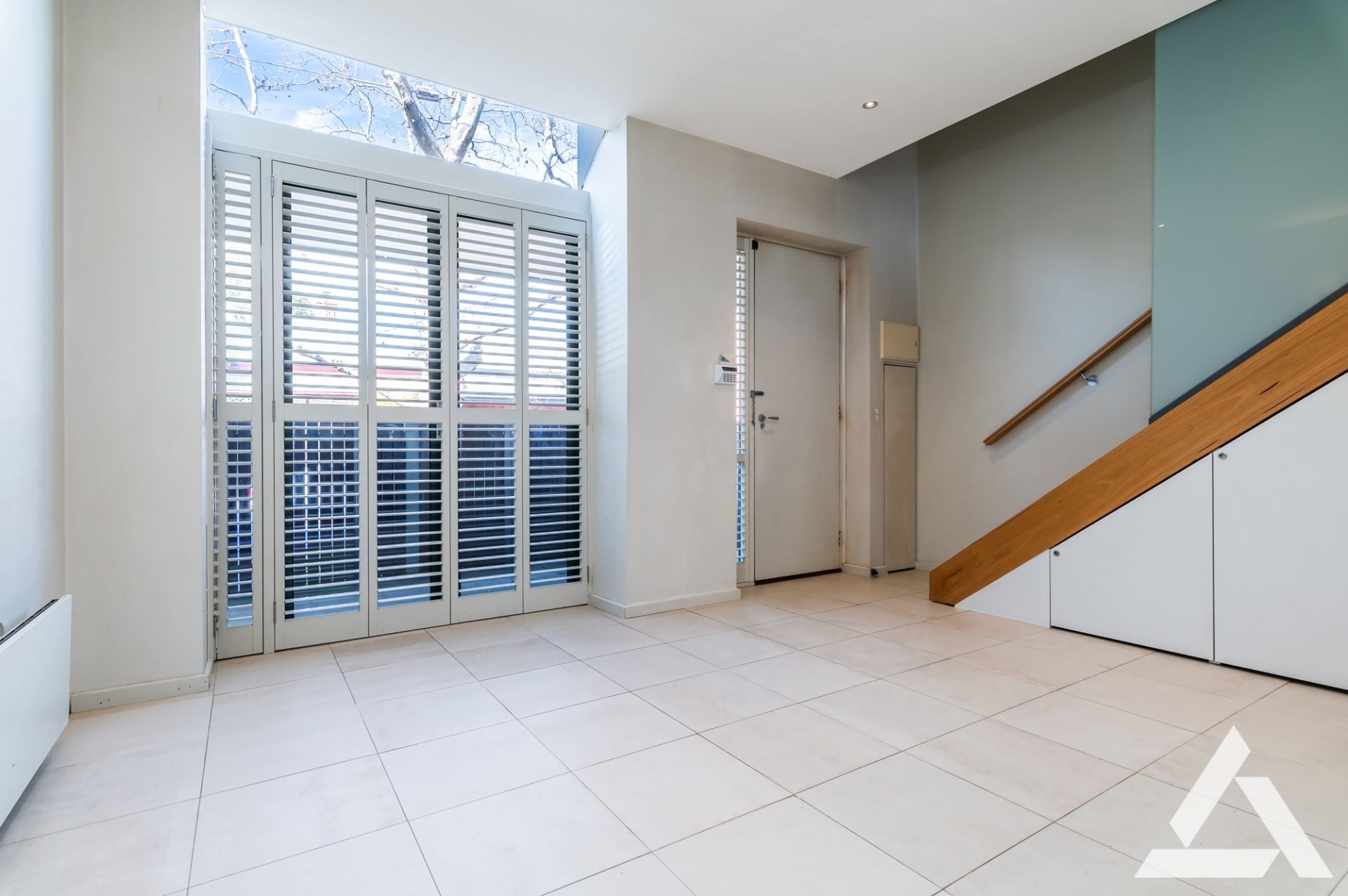 106 Cobden Street South Melbourne, South Melbourne - Thumbnail 2