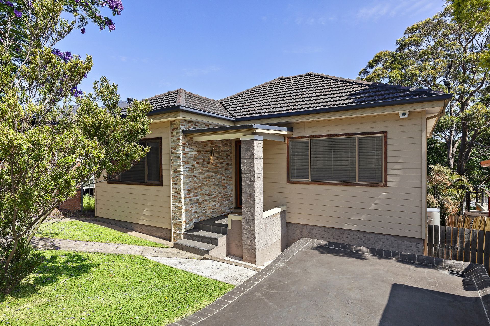 Real Estate For Sale 29 Ocean Street Mount Saint Thomas , NSW