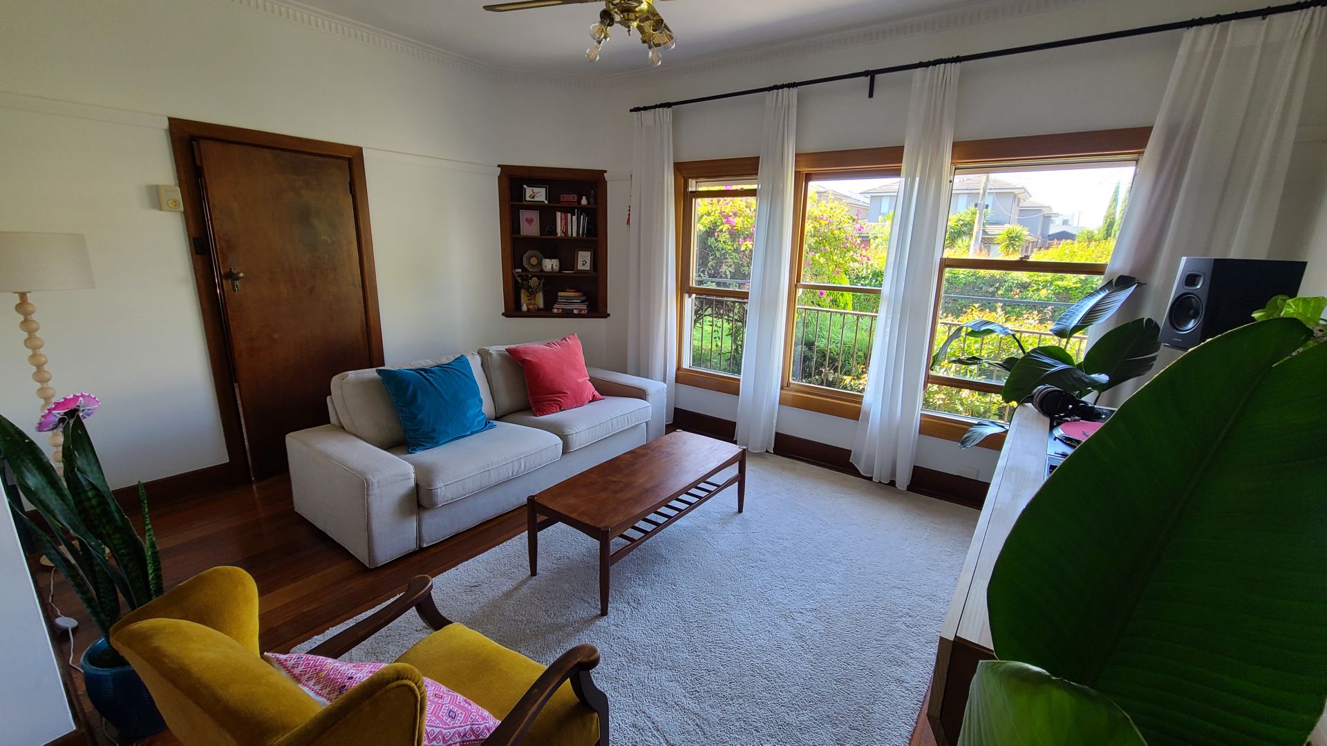 CHARMING TWO BEDROOM DELIGHT!