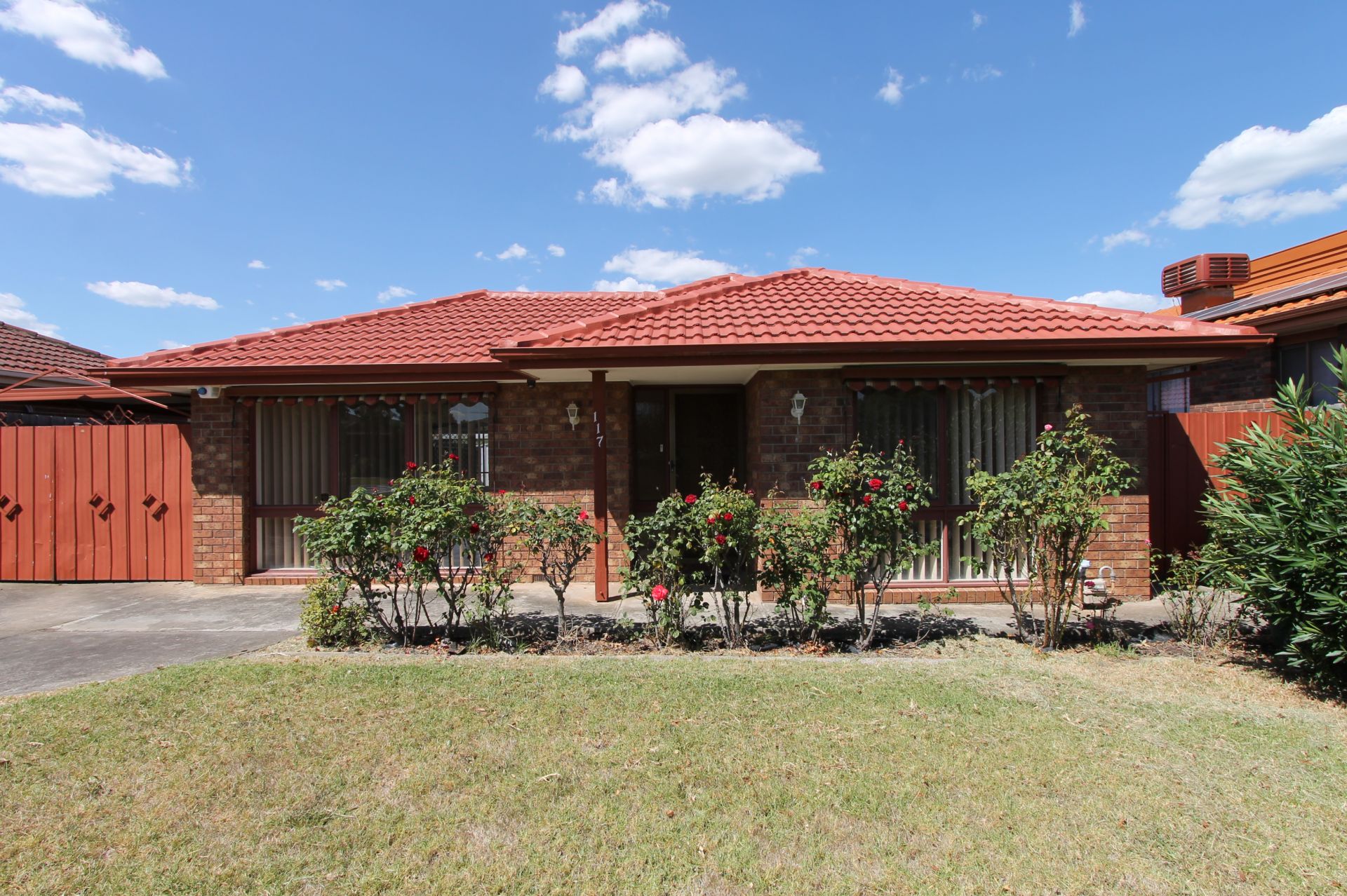 Spacious Family Home, Minutes to All!!!