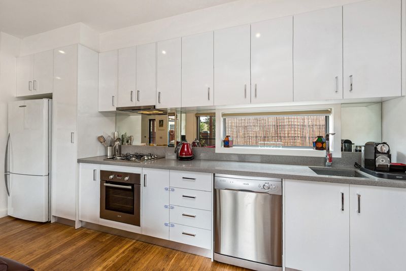 1 Newcastle St, Yarraville - Thumbnail 7