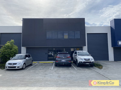 CORPORATE UNIT ON BUSY STATION AVENUE