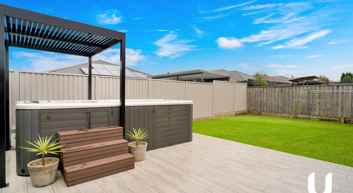 Gledswood Hills 18 Silverwood Street