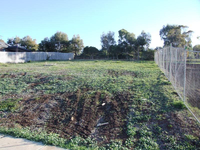 57 Riversdale Crescent, Bacchus Marsh - Thumbnail 2