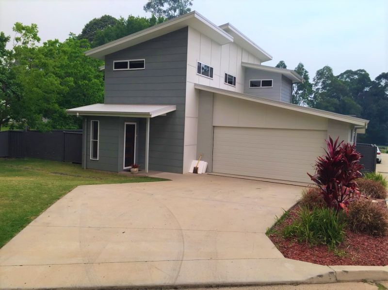 Impressive Near New 3 Bedroom Home